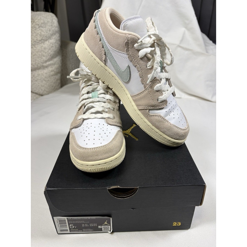 Air Jordan 1 Low SE GS Guava Ice Jade White Size 5Y Womens 6.5 DZ5356-800 W/Box